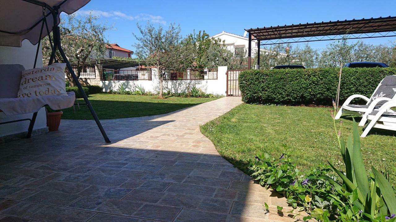 Apartment Devčić Poreč Buitenkant foto