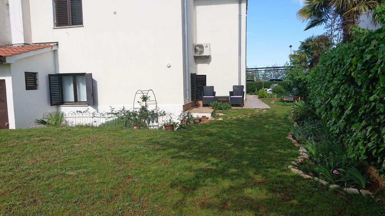 Apartment Devčić Poreč Buitenkant foto